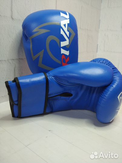 Боксерские перчатки