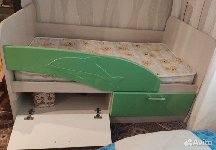 Детская кровать с матрасом