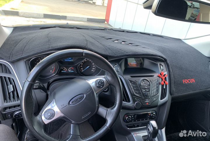 Коврик на панель Форд Фокус 3