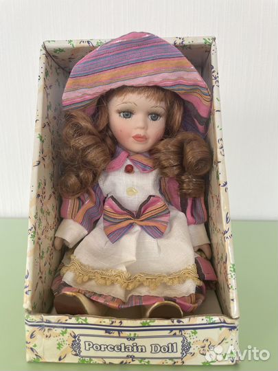 Кукла фарфоровая Porcelain Doll