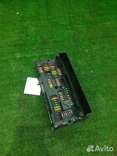 Блок предохранителей Bmw 523 F10 N52B25AF 2011