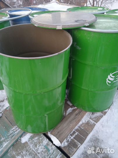 Бочка металлическая 200л с крышкой