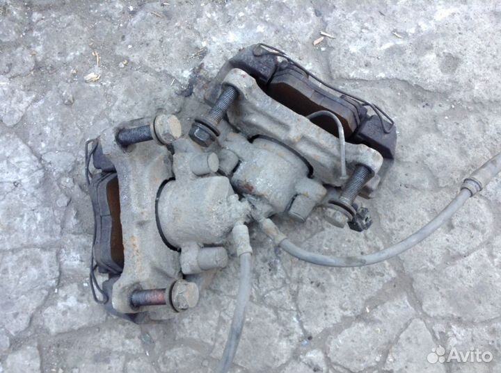 Суппорт передний Пассат Б6 разборка