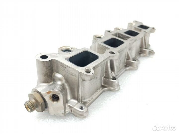 Топливная рейка (рампа) Volkswagen Golf 6 1.4 caxa