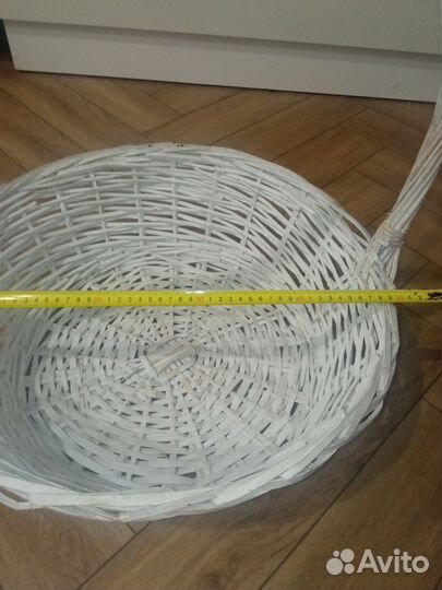 Корзина плетеная из лозы ручной работы