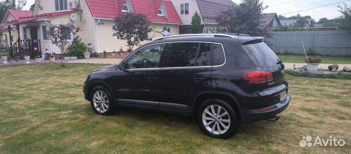 Volkswagen Tiguan 2.0 AT, 2015, 246 248 км