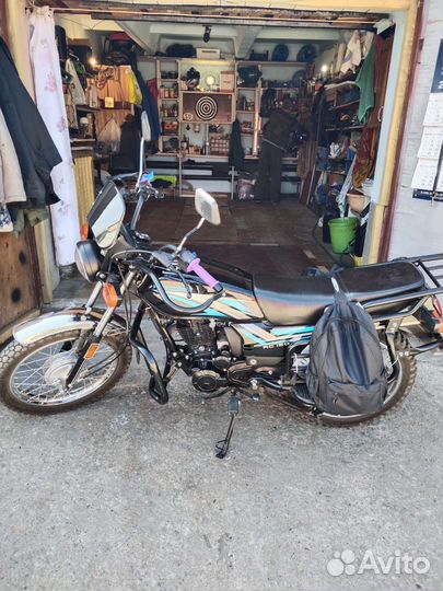 Мотоцикл racer Tourist