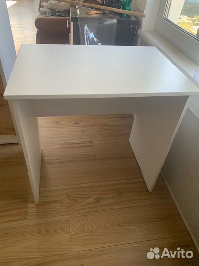 Стол IKEA белый