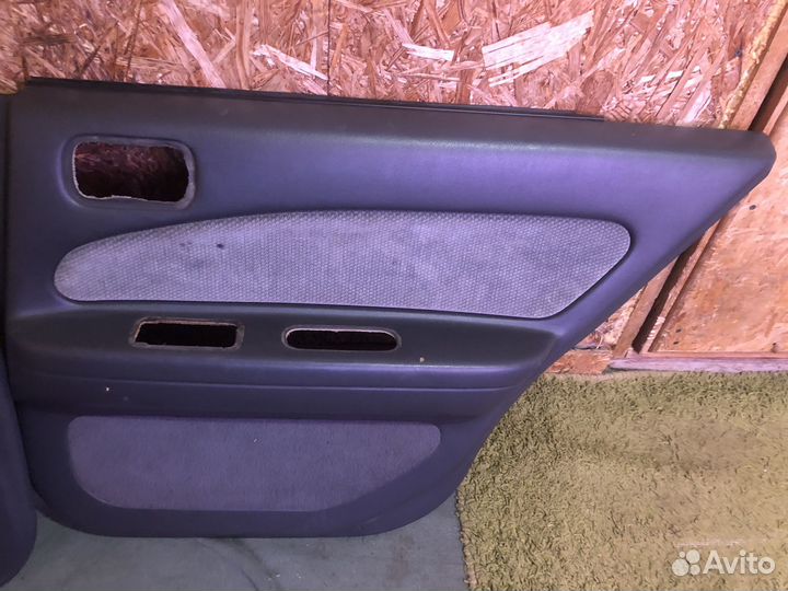 Дверные карты Nissan Cefiro A32