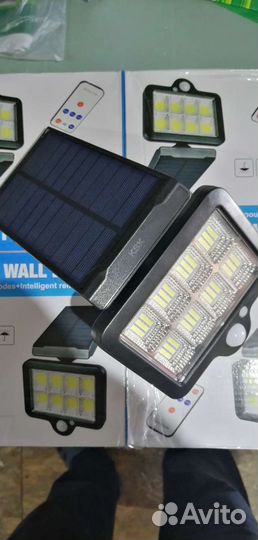 Светильник на солнечной батарее с датчиком движени