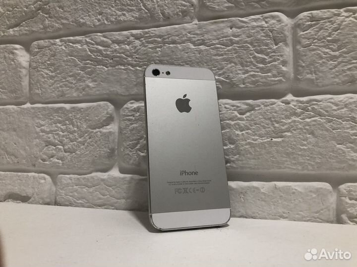 Оригинальный iPhone 5s