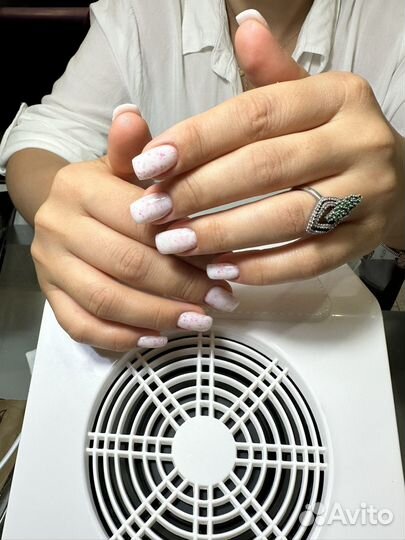 Мастер маникюра и педикюра