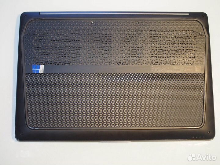 Ноутбук HP Zbook Studio G3