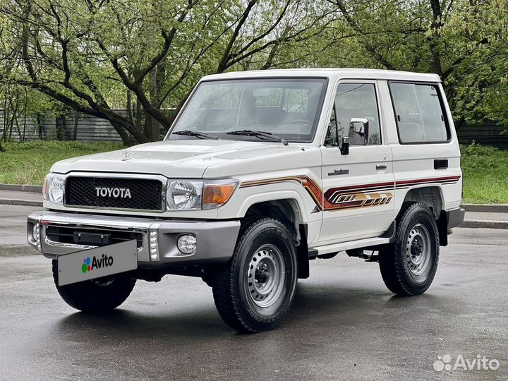 Toyota Land Cruiser 4.0 МТ, 2021, 30 км