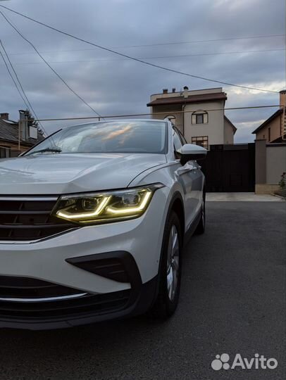 Volkswagen Tiguan 1.4 AMT, 2021, 115 000 км