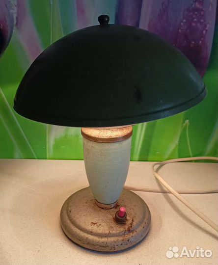 Настольная лампа 