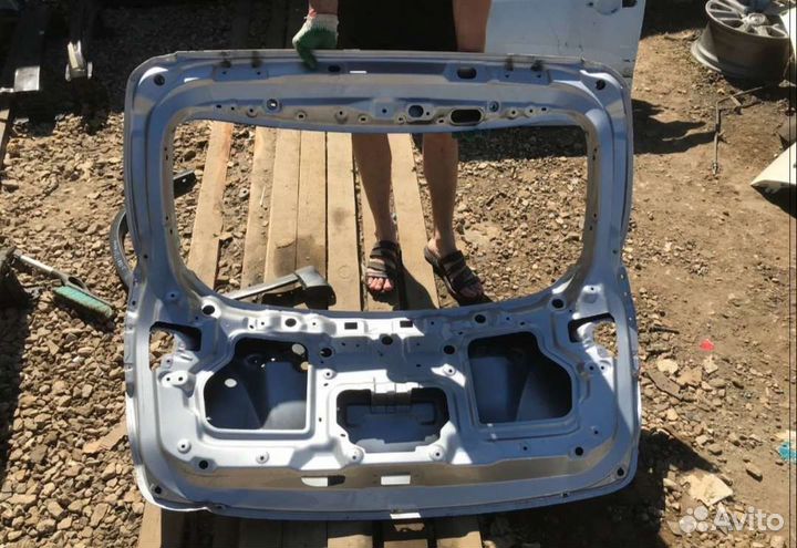 Крышка багажника Hyundai IX35