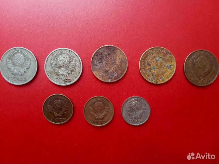 Продам старые монеты