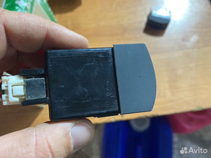 Kia cerato 2 2010 год блок регулеровки света