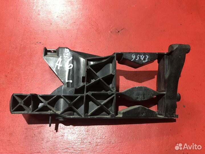 Кронштейн фары передний левый Audi A6 С7