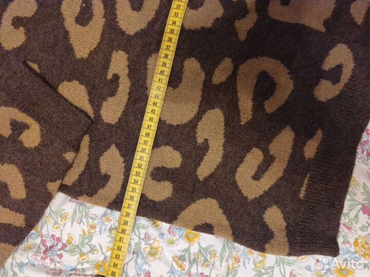 Свитер женский