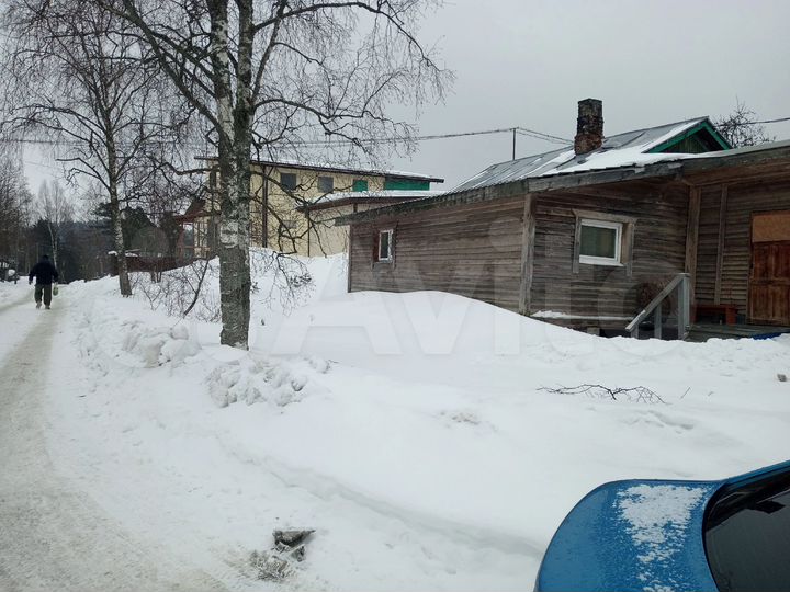 Дом 48 м² на участке 5 сот.