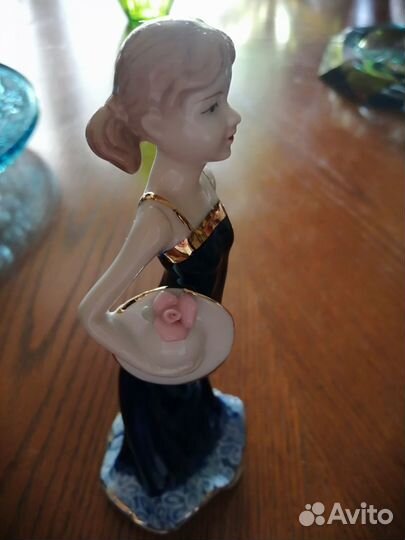 Фарфоровые статуэтки