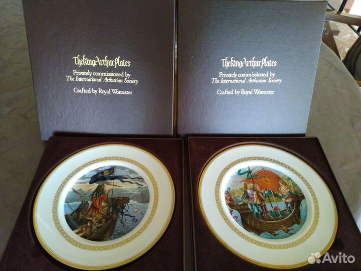 Тарелка Король Артур Royal Worcester морская тема