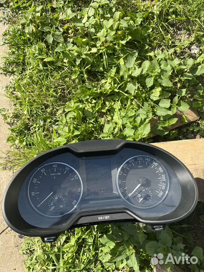 Щиток приборов skoda octavia a7 5E0920 861B