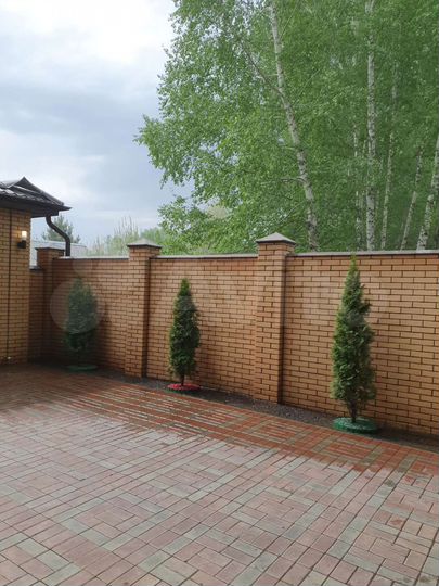 Коттедж 261 м² на участке 5 сот.