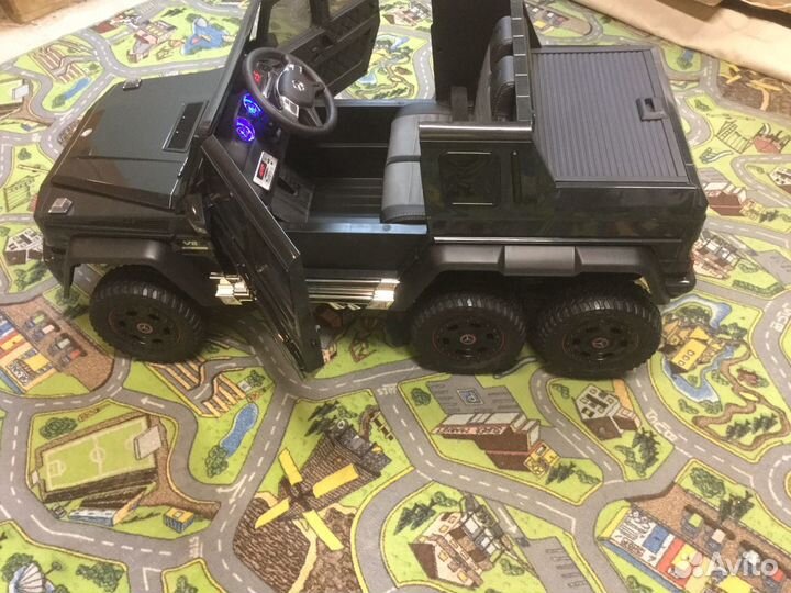 Мерседес AMG 6 шестиколёсный лицензионный