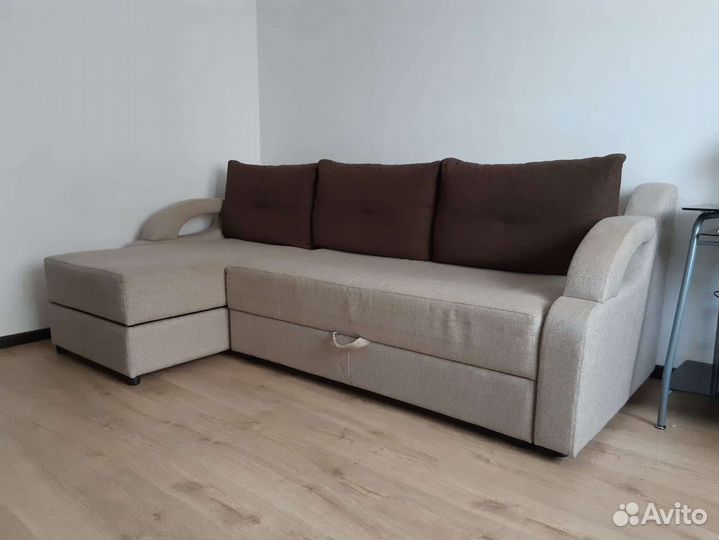Угловой диван