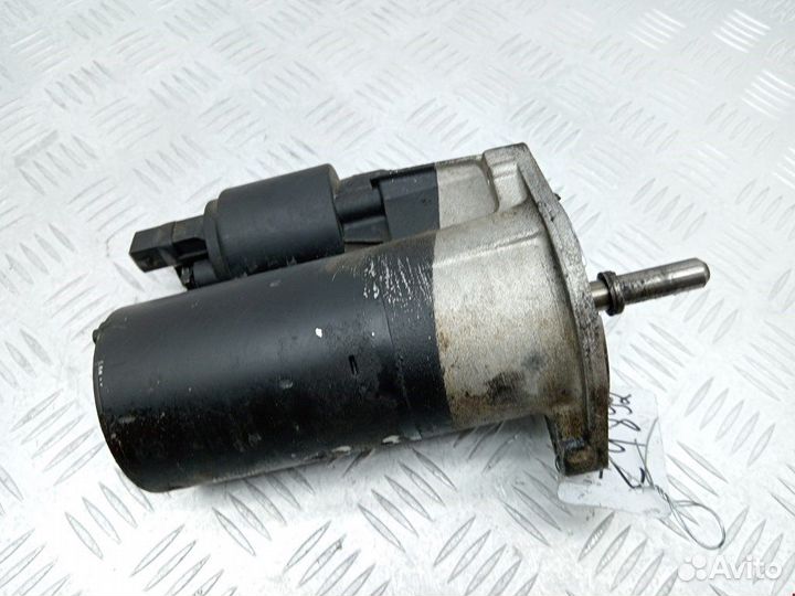 Стартер для Volkswagen Passat 5 036911023S