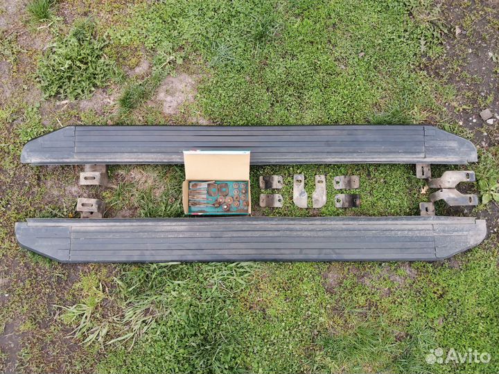 Подножки пороги для RAV4 XA40