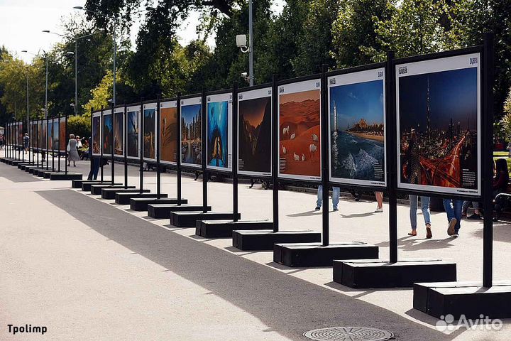 Уличные стенды для фотовыставки