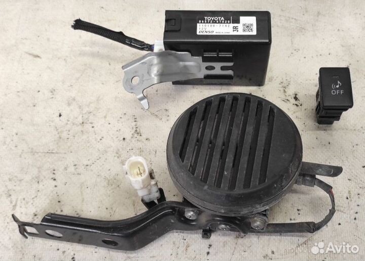 Динамик работы гибрида Toyota Prius Alpha