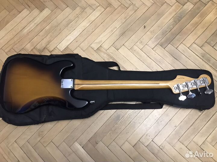 Бас гитара Fender Precision Classic 50 series