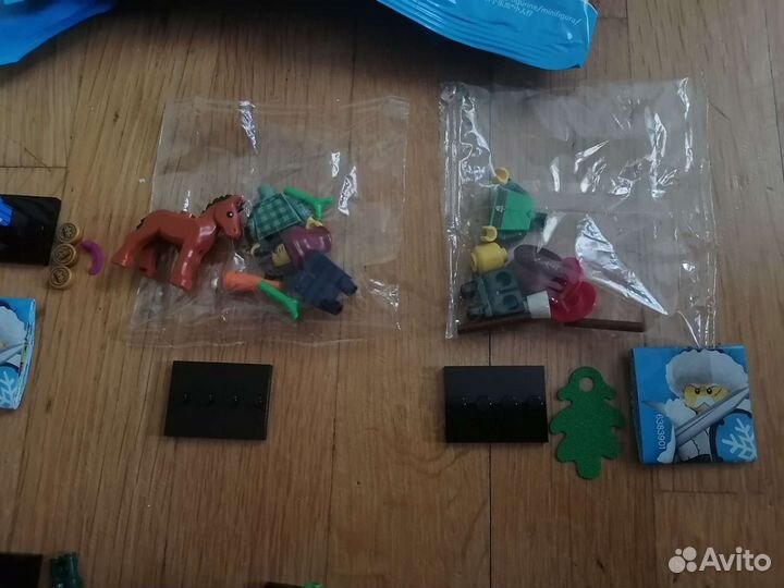 Коллекционные фигурки серия 22