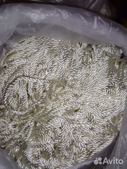 Нитки промышленные разные