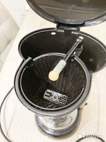 Кофеварка Redmond капельная