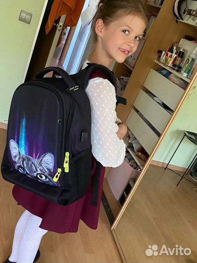 Рюкзак, портфель школьный с анатомический спинкой