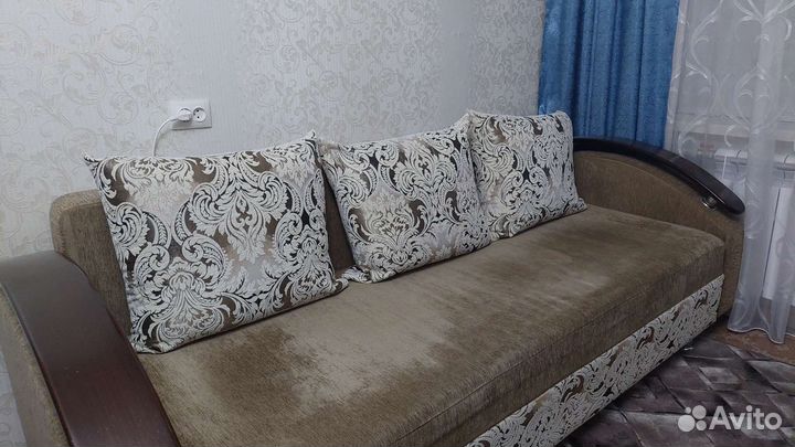 Диван еврокнижка
