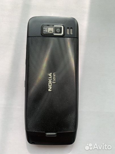 Nokia e52