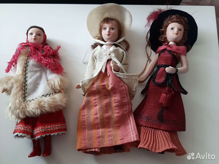 Кукла фарфоровая коллекционная