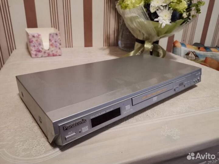 DVD плеер panasonic