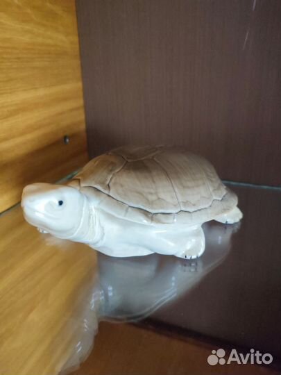 Статуэтка фарфор Черепаха подарок сувенир