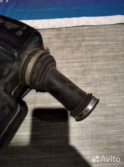 Резонатор воздушного фильтра Ford Mondeo IV