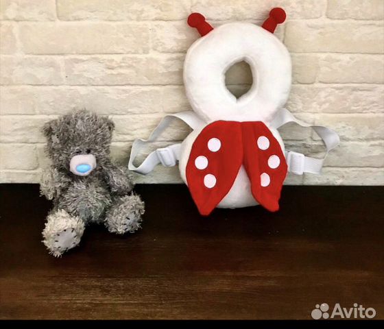 Подушка,защищающая малыша от падений