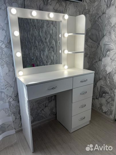 Гримерный столик