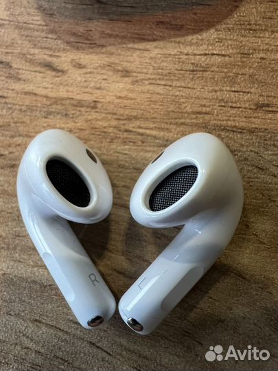 Airpods 4 оригинал